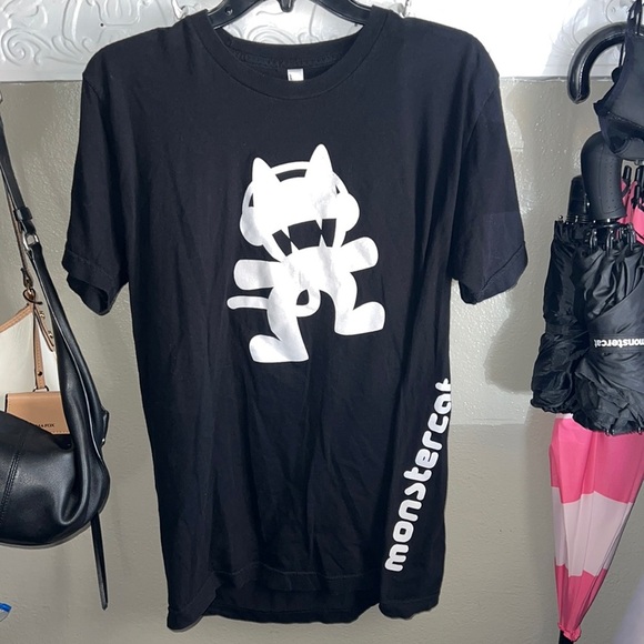 MonsterCat T-shirt two sided logo​ - Picture 1 of 5